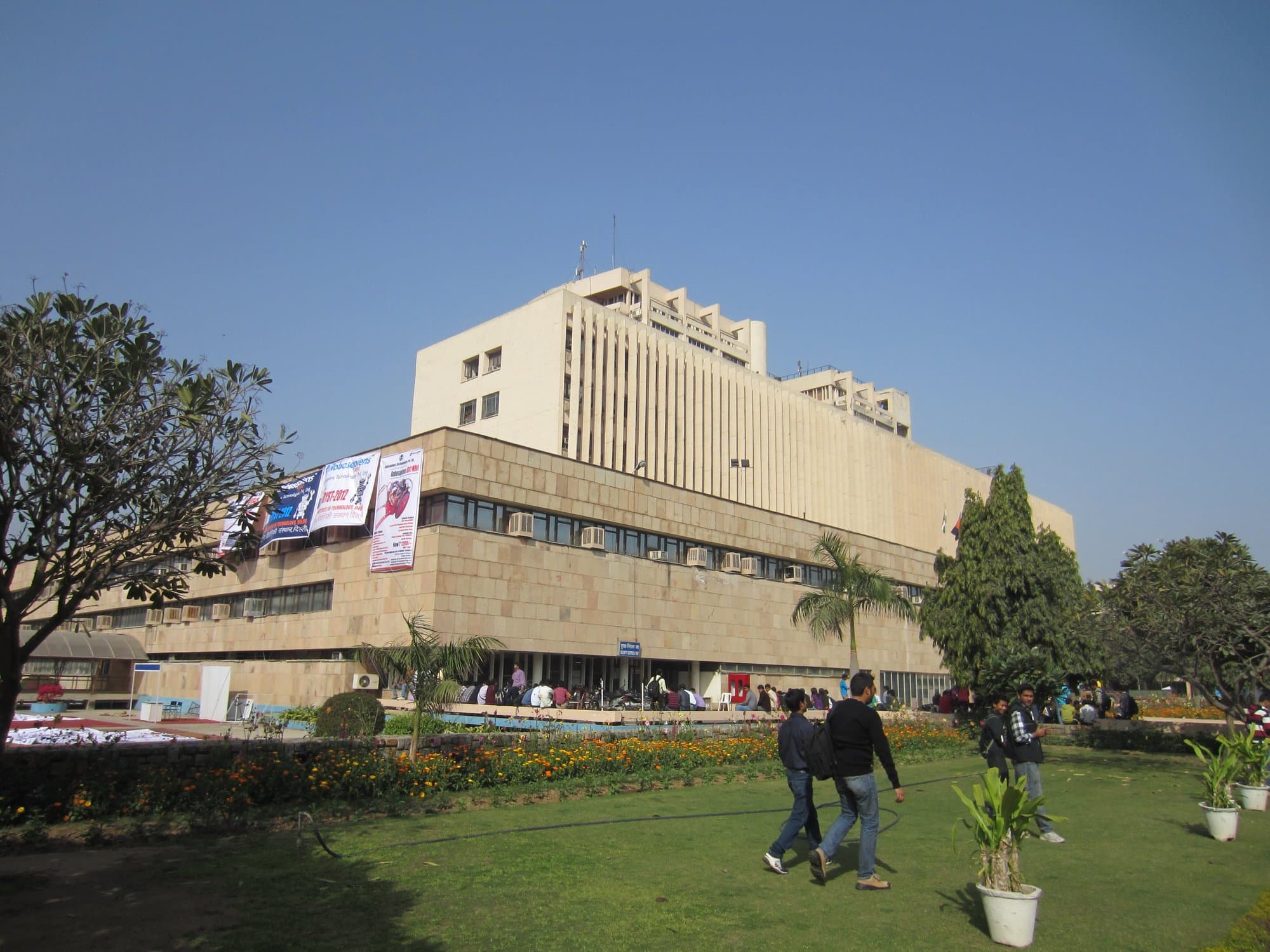 IIT Delhi campus building